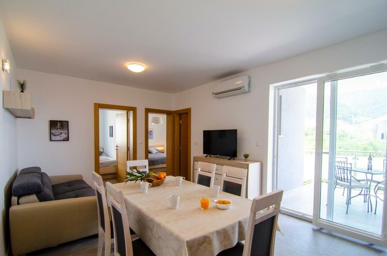 Apartments Sara 3 Bol Extérieur photo