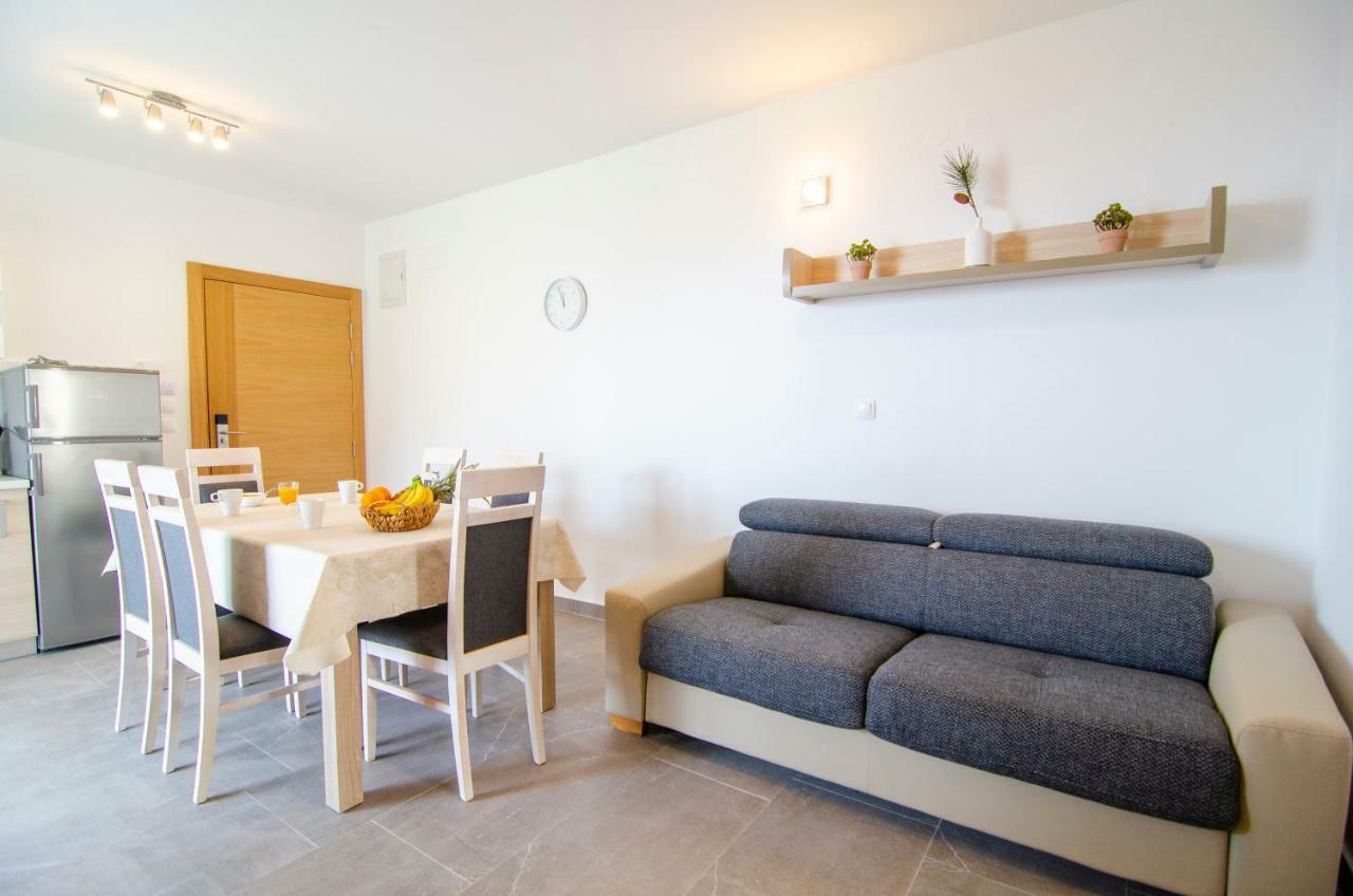Apartments Sara 3 Bol Extérieur photo